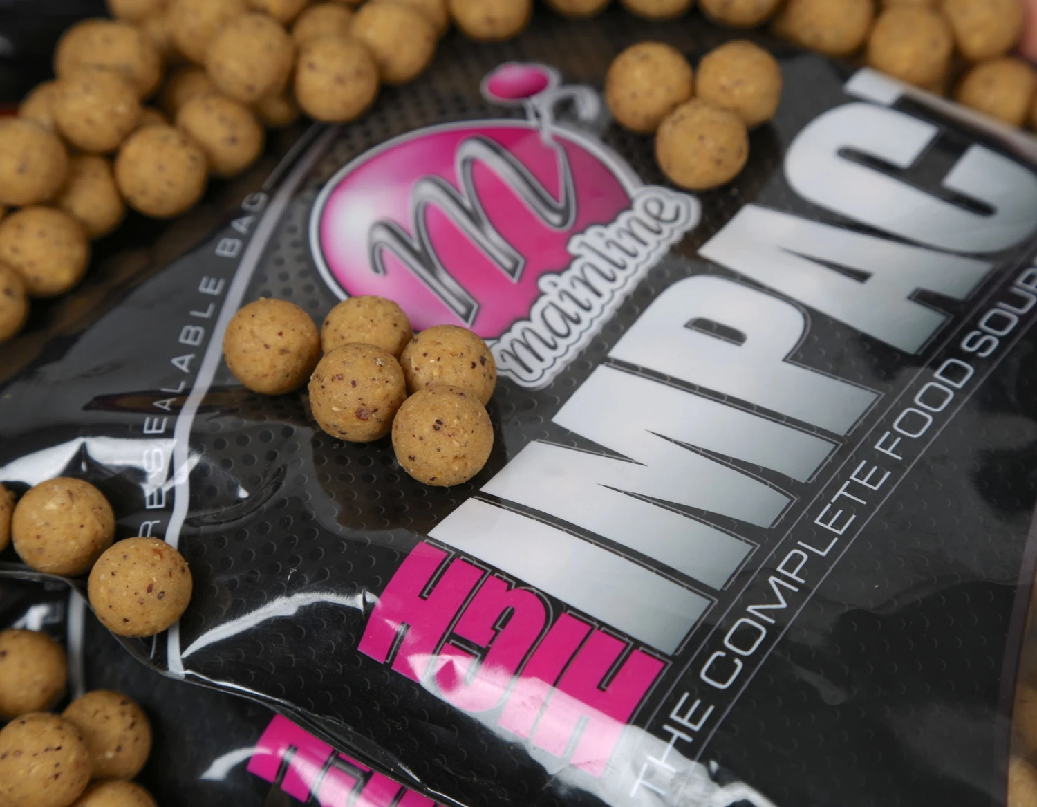 Mainline High Impact Boilies ‘High Leakage Pineapple’ 15mm (1kg) 3 Mainline High Impact Boilies ‘High Leakage Pineapple’ 15mm (1kg)